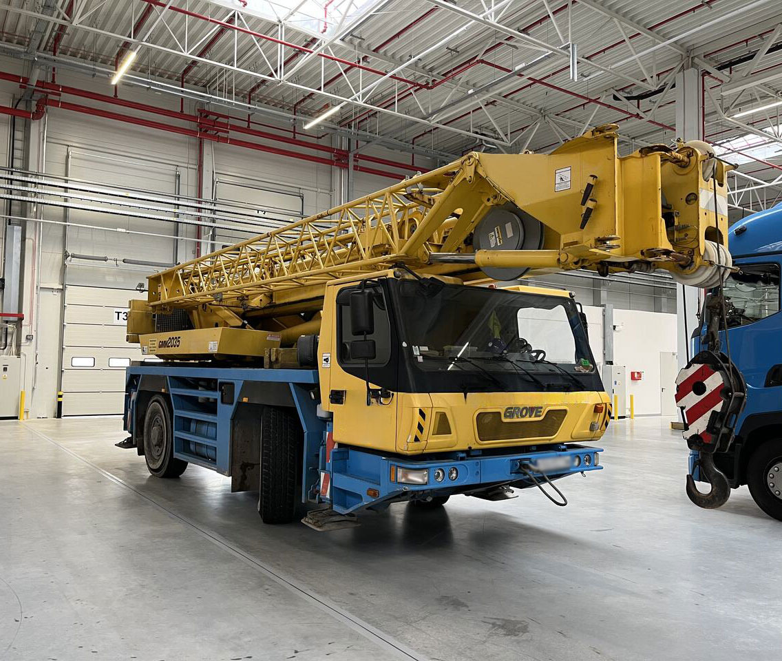 Mobile crane Grove GMK 2035 E