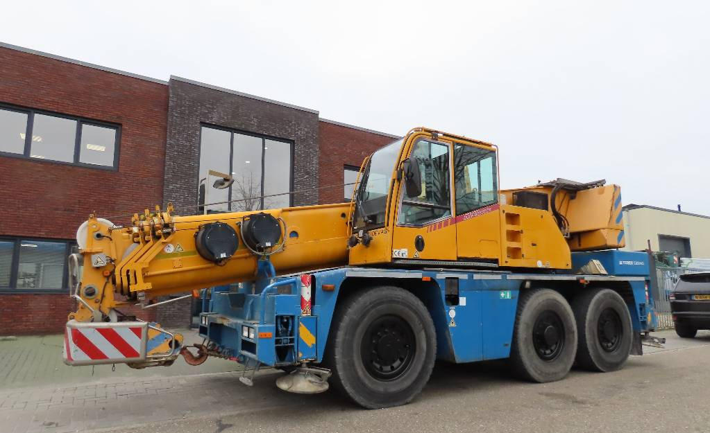 All terrain crane Terex Demag AC 40 City