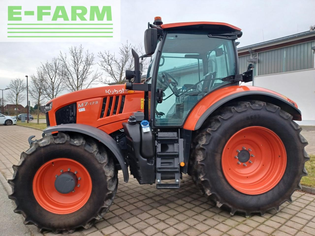 Farm tractor Kubota m 7-173