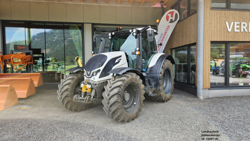 Farm tractor Valtra N 175 Direct (15997)