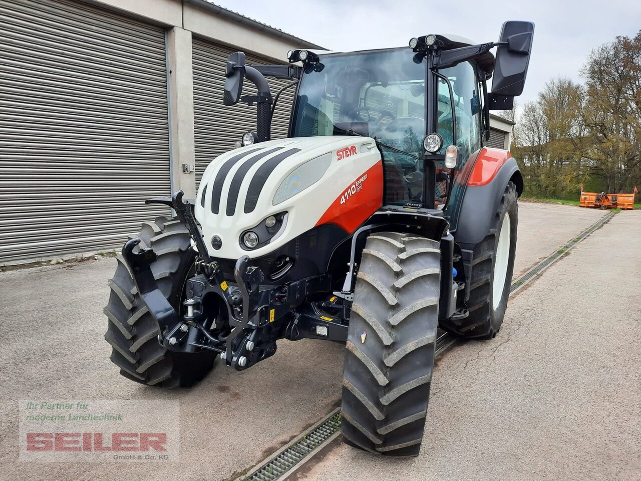 New Farm tractor Steyr Expert 4110 CVT