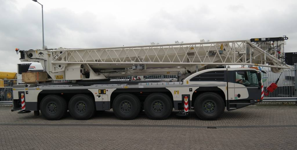 All terrain crane Demag AC 220-5