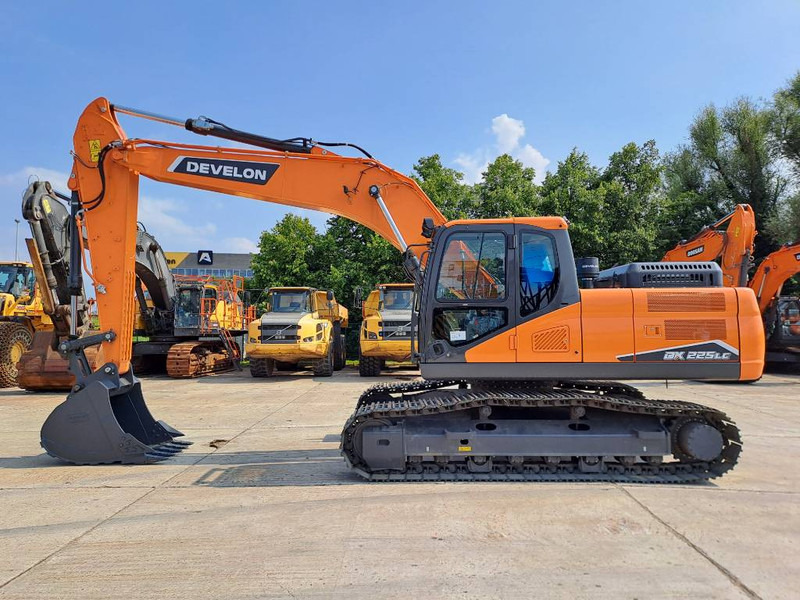 New Crawler excavator Develon DX225LC-7M