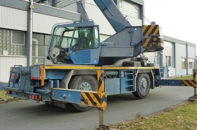 All terrain crane Faun ATF 30-2L/4x4x4/Mercedes-Benz Motor