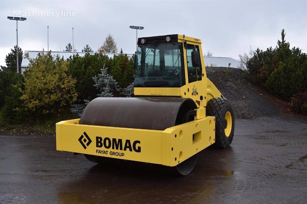 New Compactor BOMAG BW 218 D-40