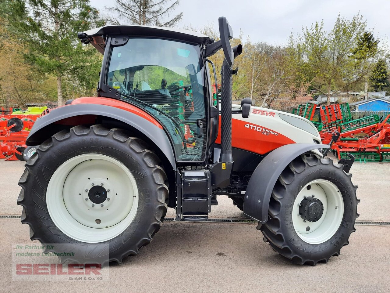 New Farm tractor Steyr Expert 4110 CVT