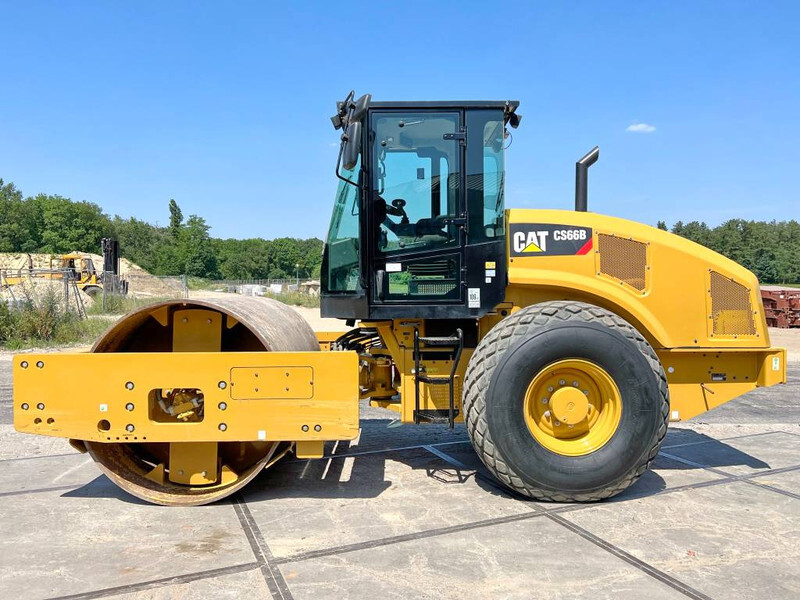 Roller Cat CS66B Excellent Condition / Low Hours / CE