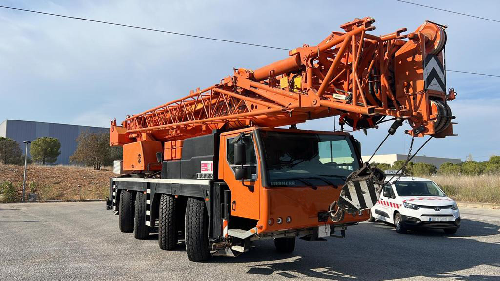 All terrain crane LIEBHERR LTM 1070 4.1