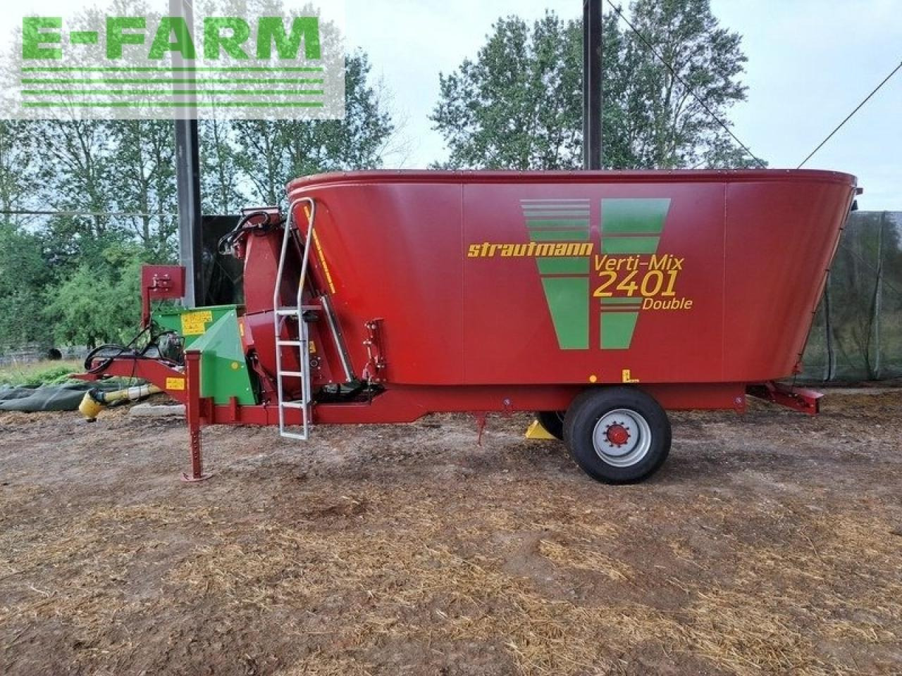 Forage mixer wagon Strautmann verti mix 2401 double / strohgebläse