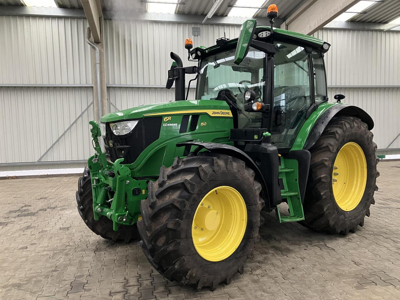 Farm tractor John Deere 6R 150