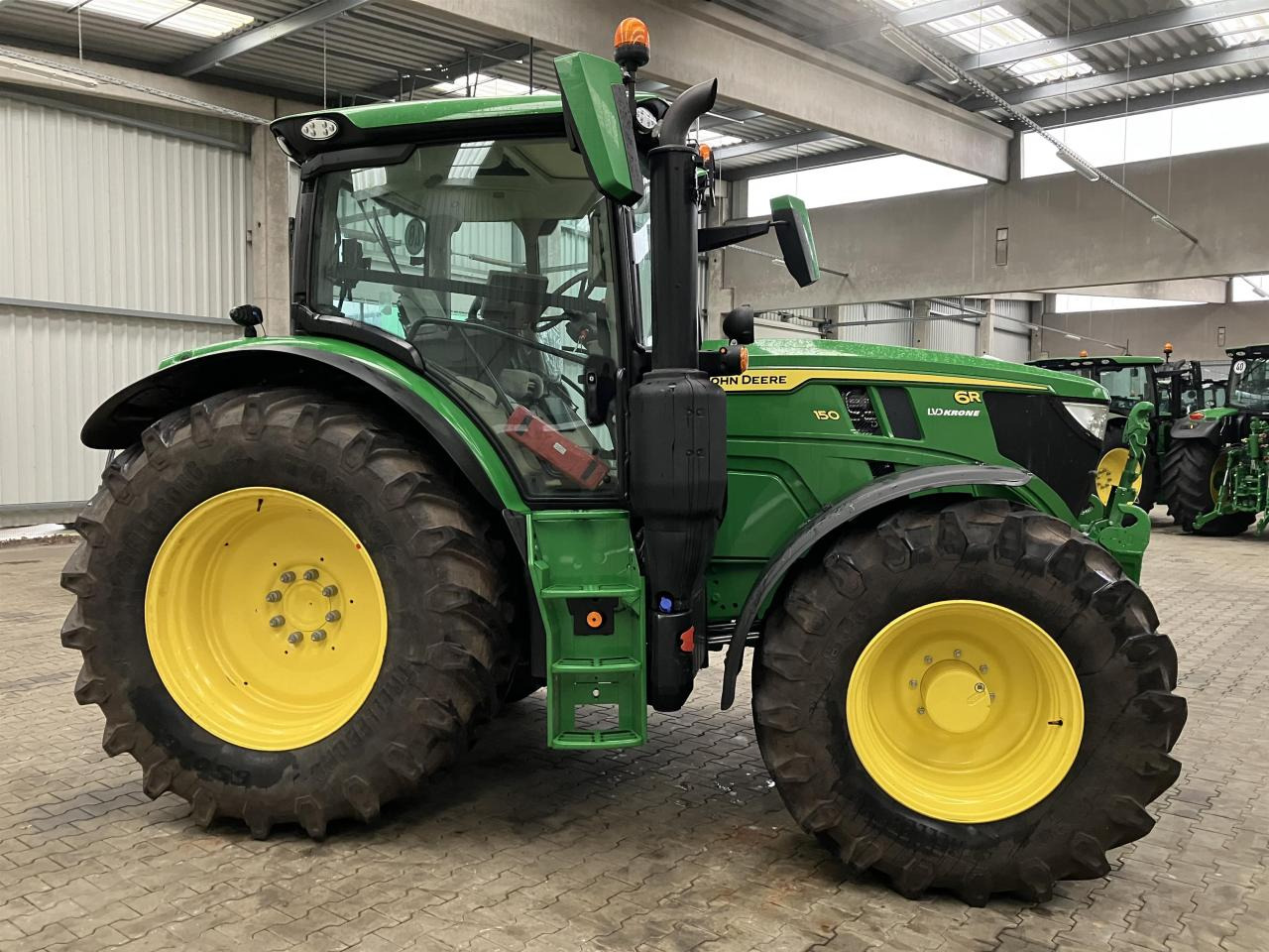 Farm tractor John Deere 6R 150