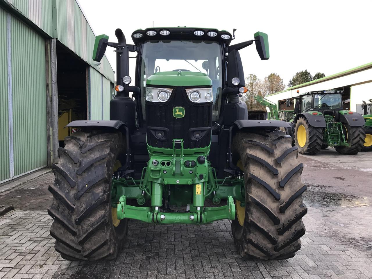 Farm tractor John Deere 6R 250