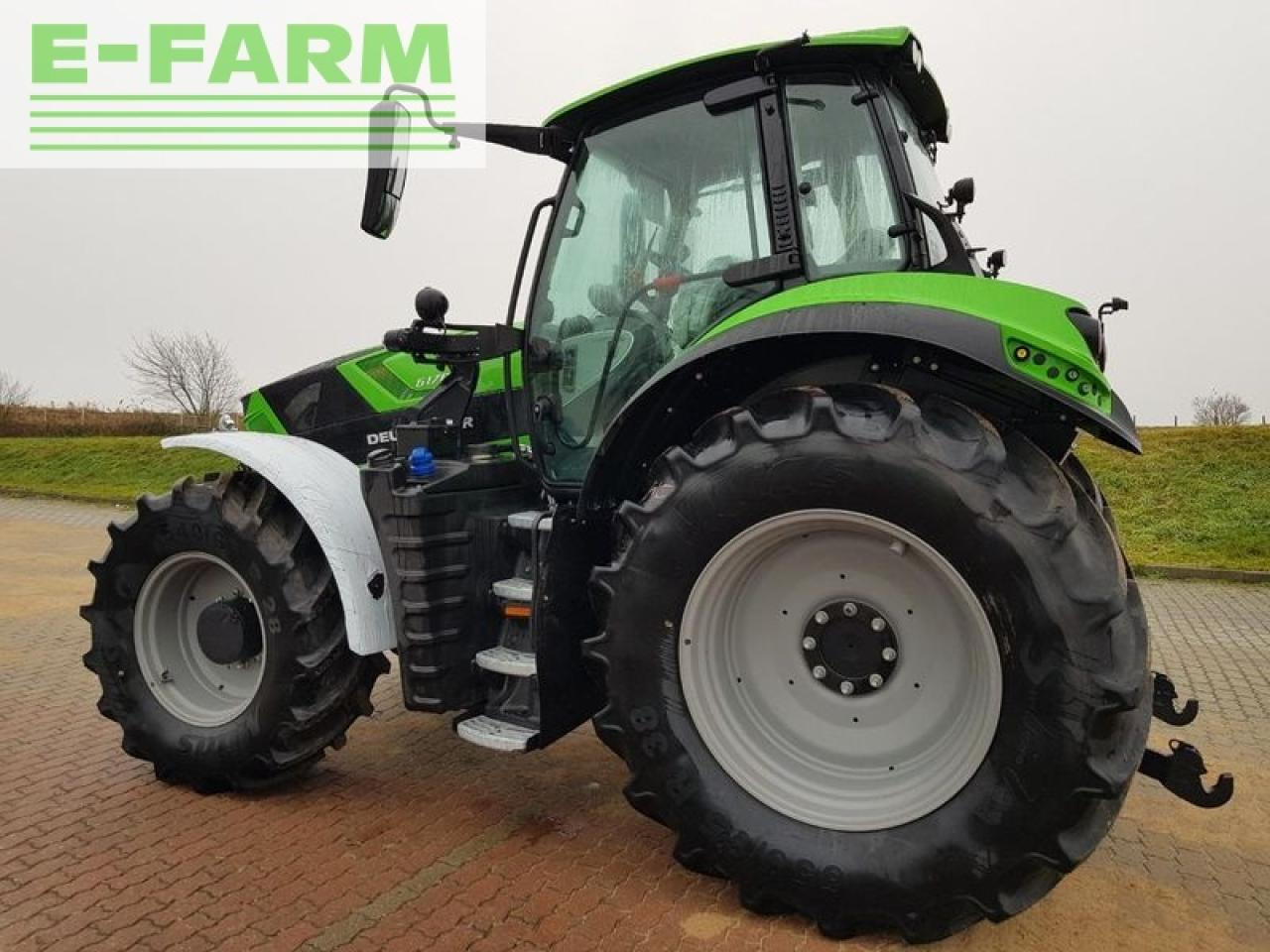 Farm tractor Deutz-Fahr 6170 powershift