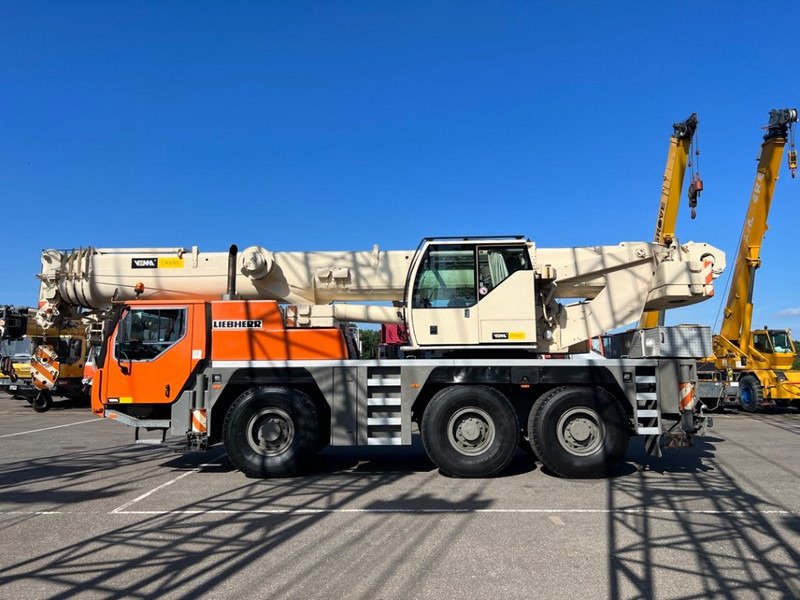 All terrain crane Liebherr LTM 1055-1