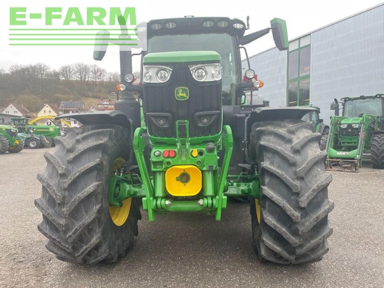 Farm tractor John Deere 6r195