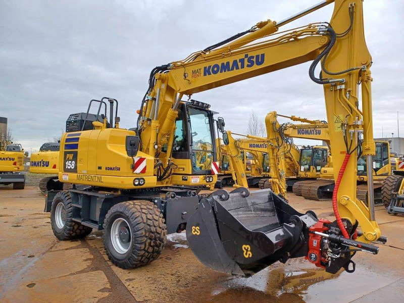 Wheel excavator Komatsu PW158-11E0