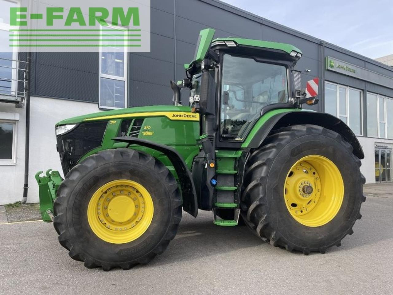 Farm tractor John Deere 7r310