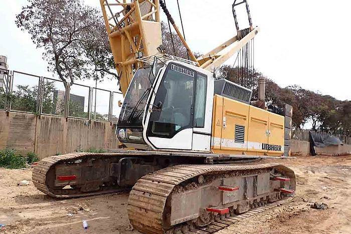 Crane Liebherr HS855HD