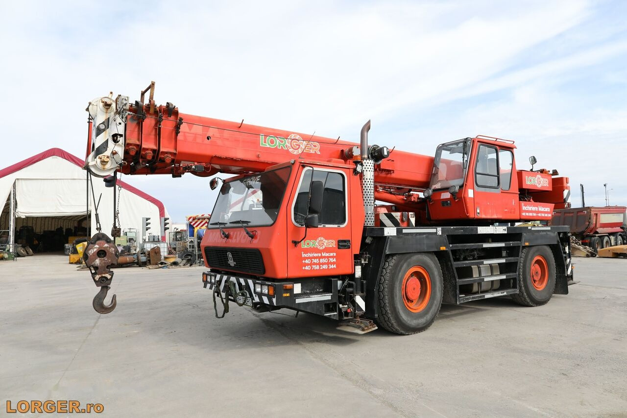 Mobile crane Grove GMK 2035