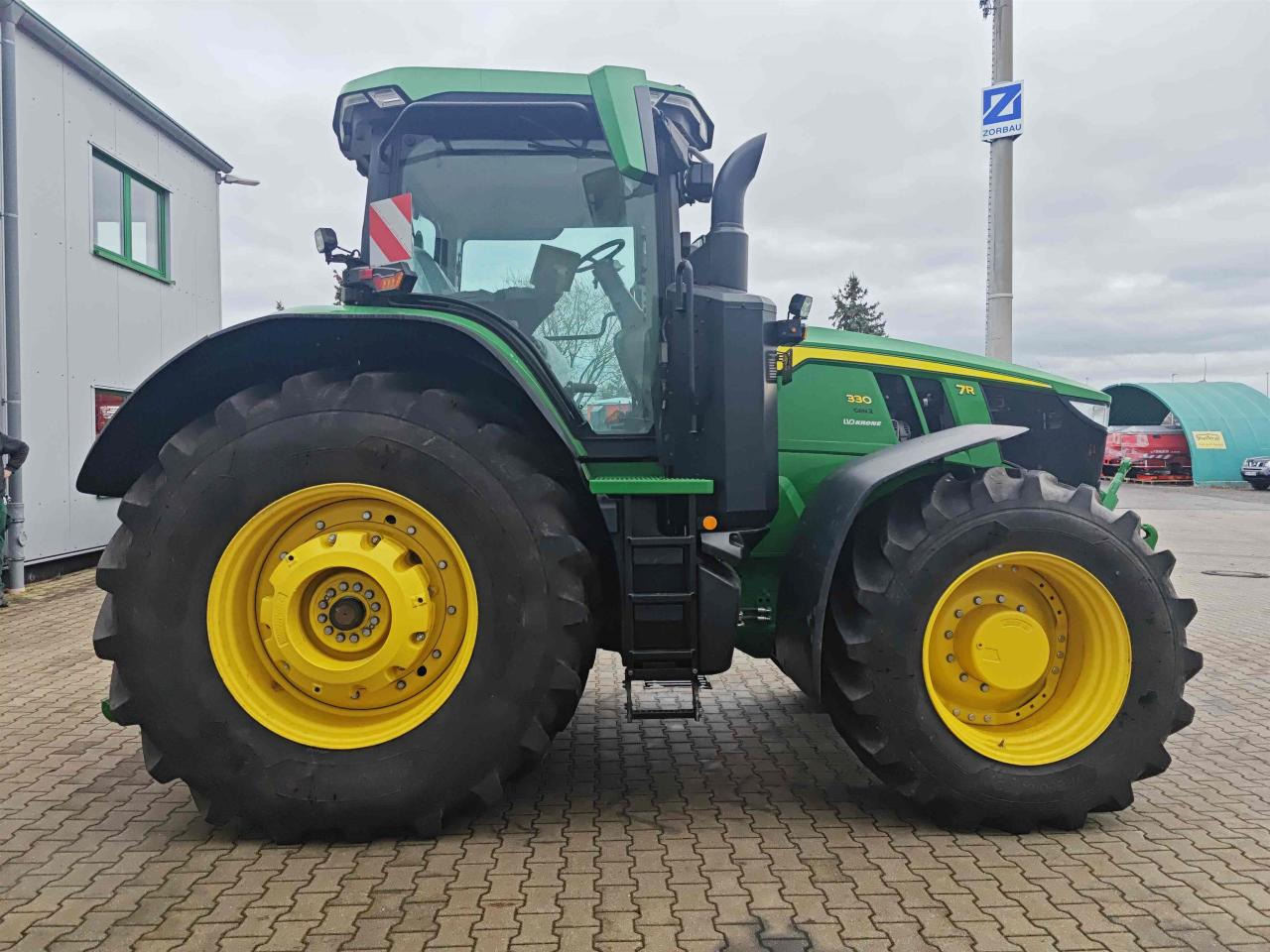 Farm tractor John Deere 7R 330