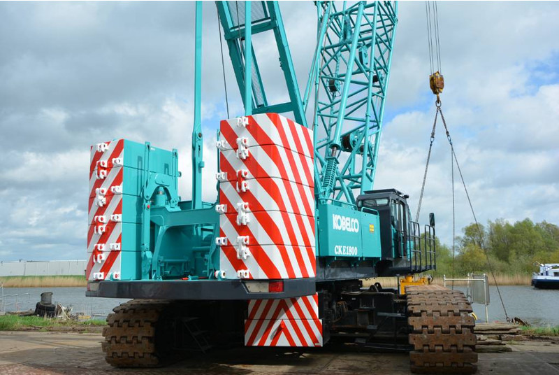 Crawler crane Kobelco CKE 1800-1 F