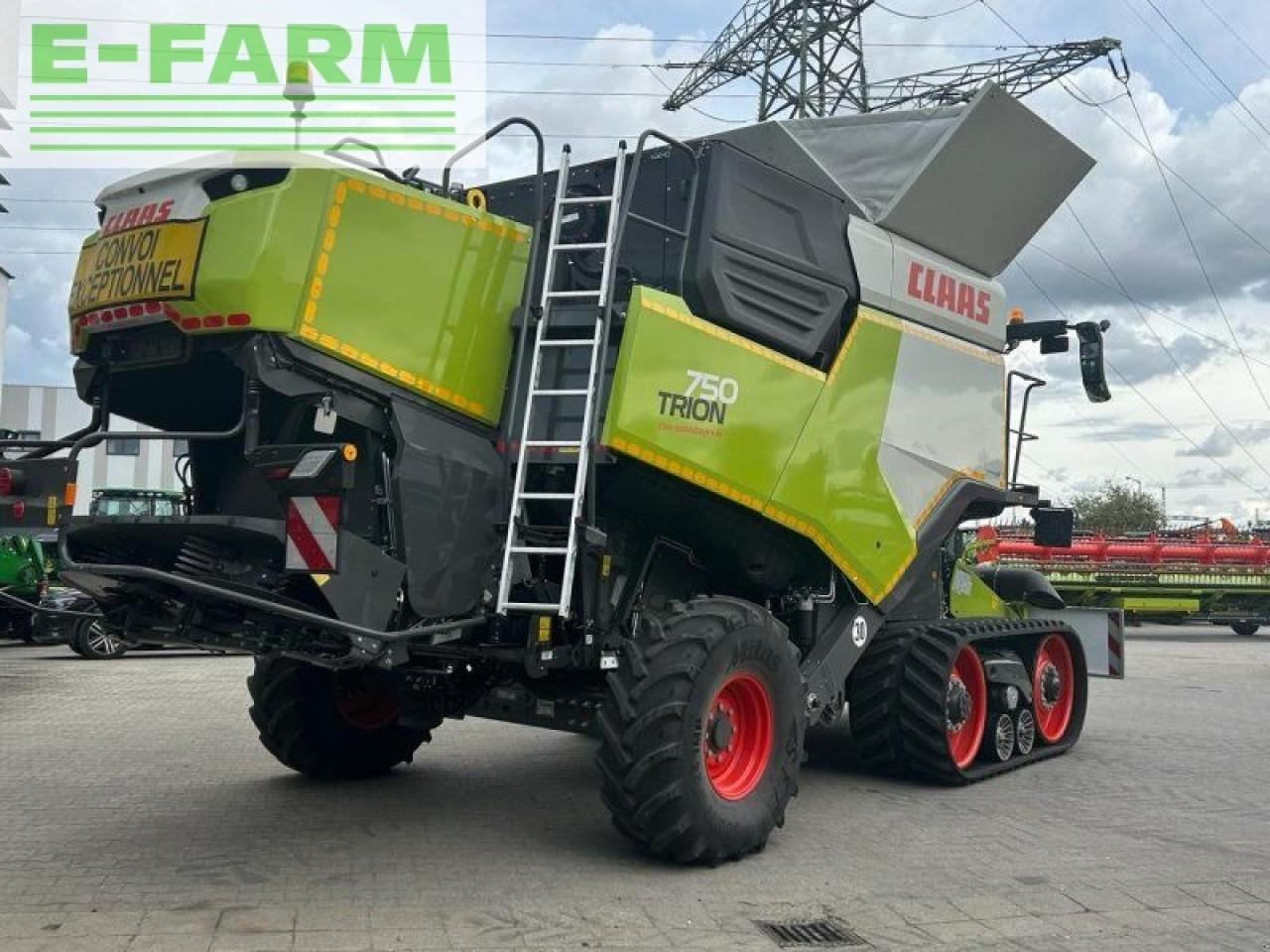 Combine harvester CLAAS trion 750