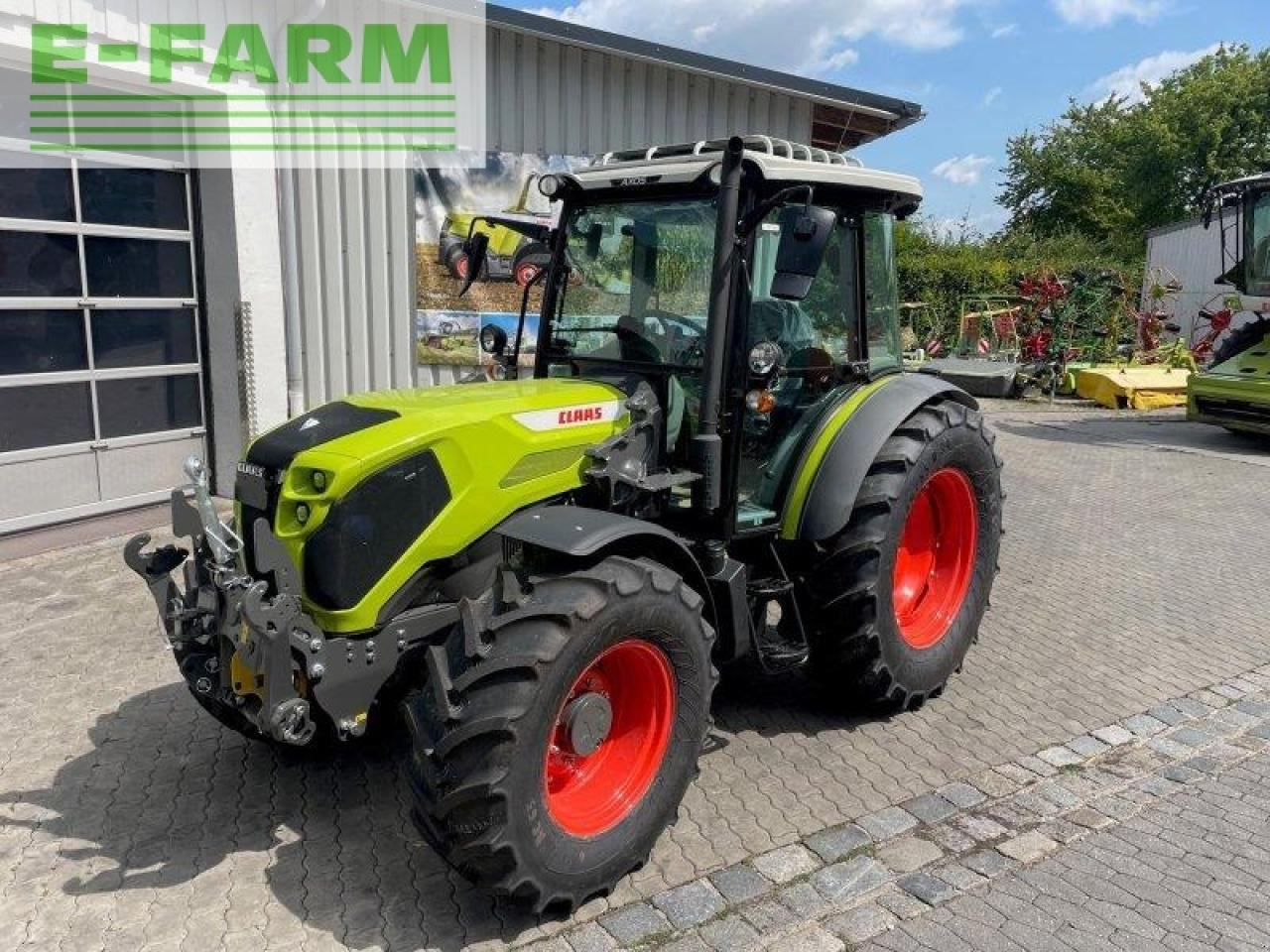 Farm tractor CLAAS axos 240