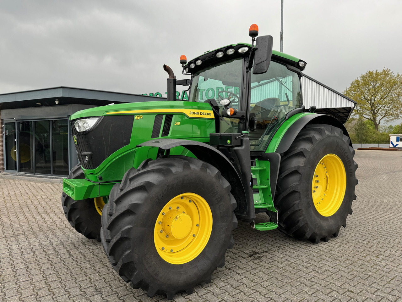 Farm tractor John Deere 6R215