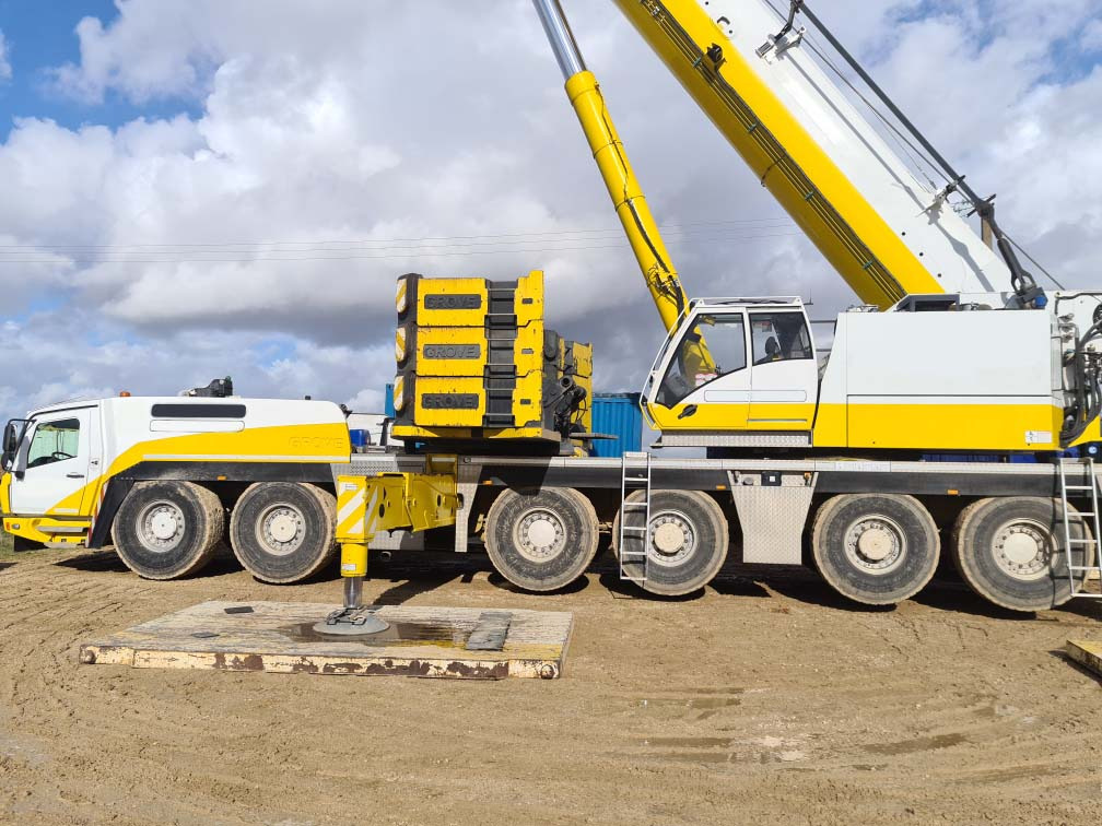 Mobile crane Grove GMK 6400