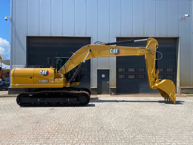 New Crawler excavator Caterpillar 323D3