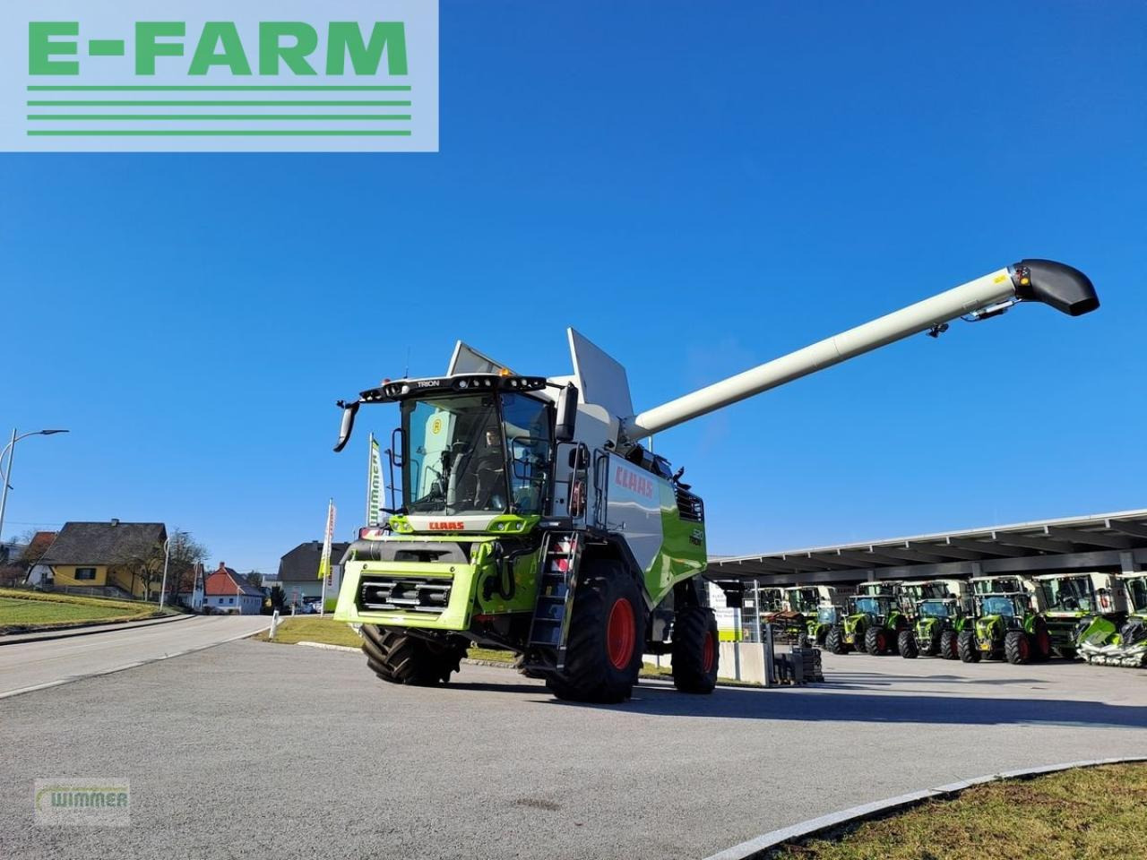 Combine harvester CLAAS trion 520