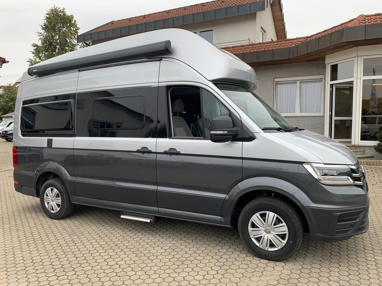 Camper van VW Grand California 600 LED Dieselheizung PV Kamera