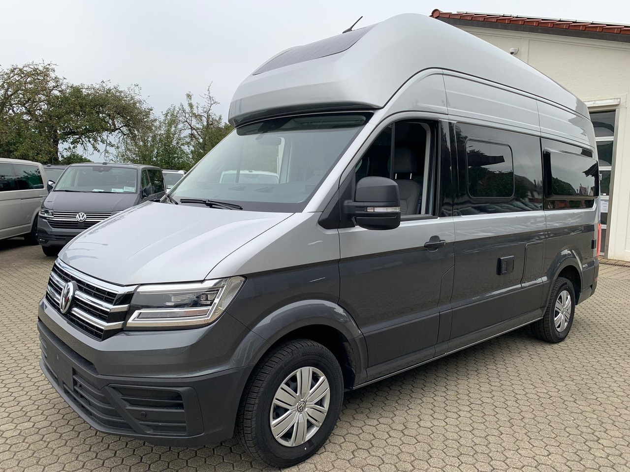 Camper van VW Grand California 600 LED Dieselheizung PV Kamera