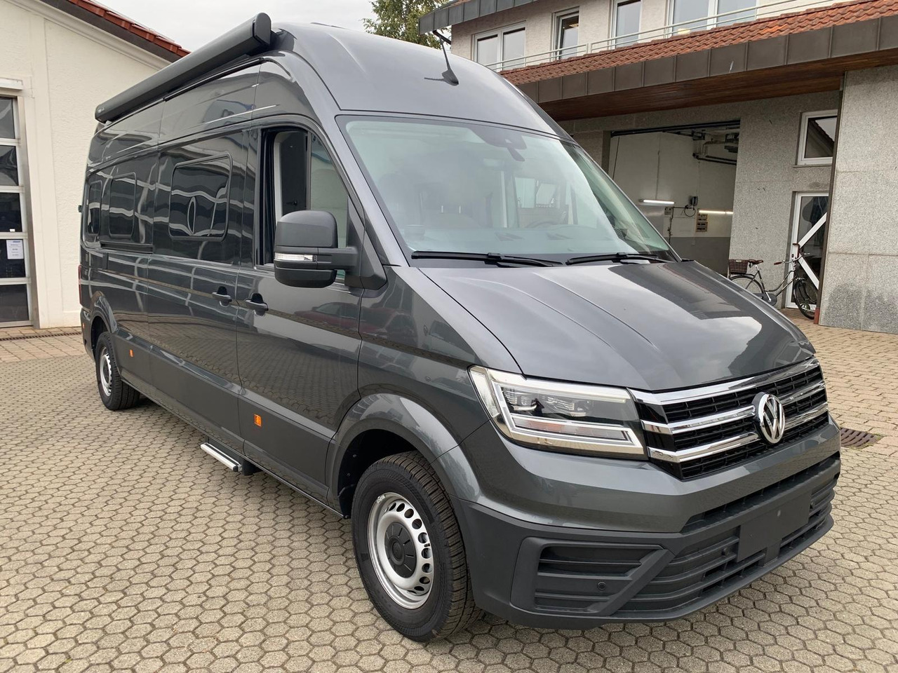 Camper van VW Grand California 680 LED Dieselheizung PV Kamera