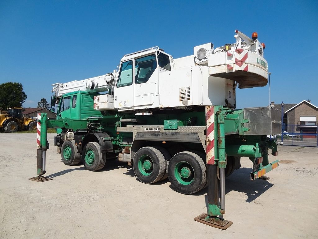 Mobile crane Liebherr LTF 1040