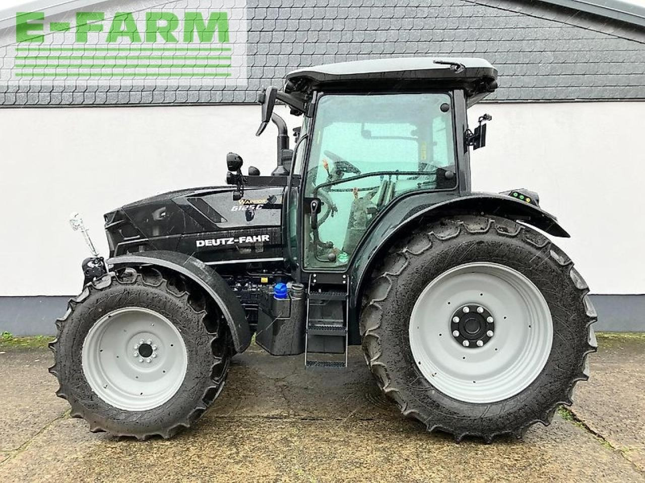 Farm tractor Deutz-Fahr 6125 c