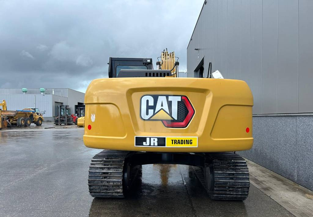 New Crawler excavator CAT 320 D3 GC