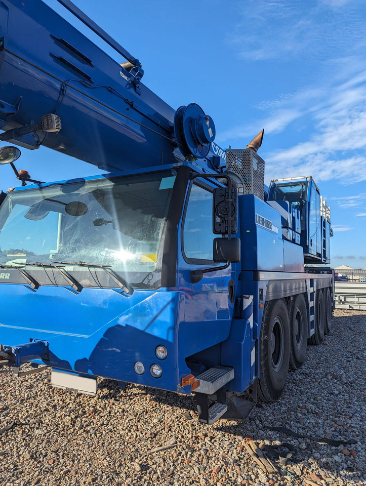 Mobile crane Liebherr LTM 1090 4.1