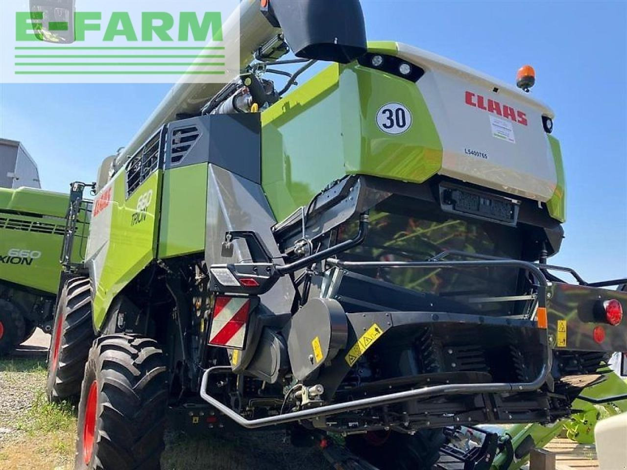 Combine harvester CLAAS trion 660