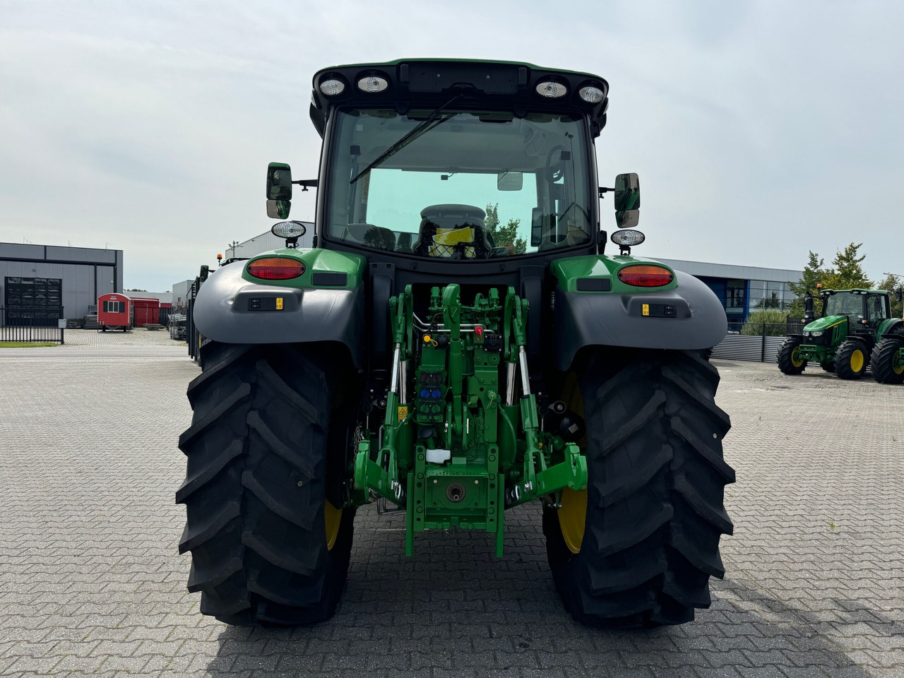 New Farm tractor John Deere 6R130