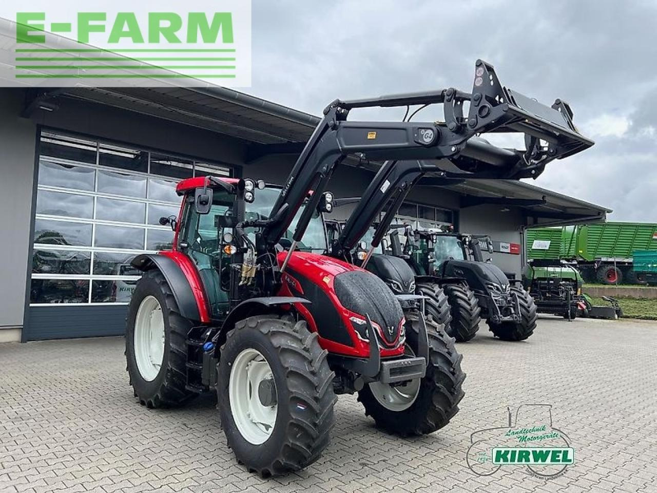 Farm tractor Valtra a 105