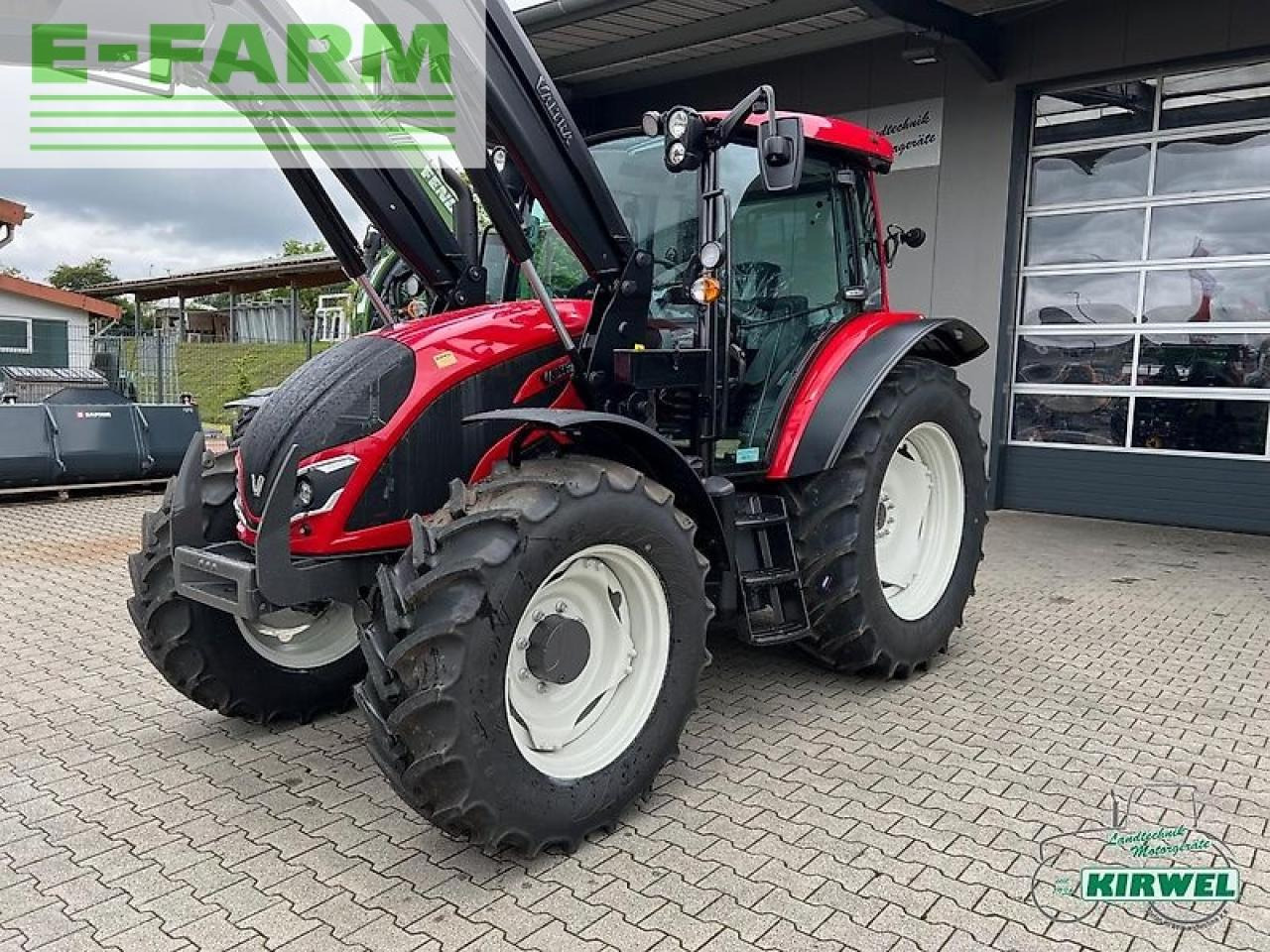 Farm tractor Valtra a 105