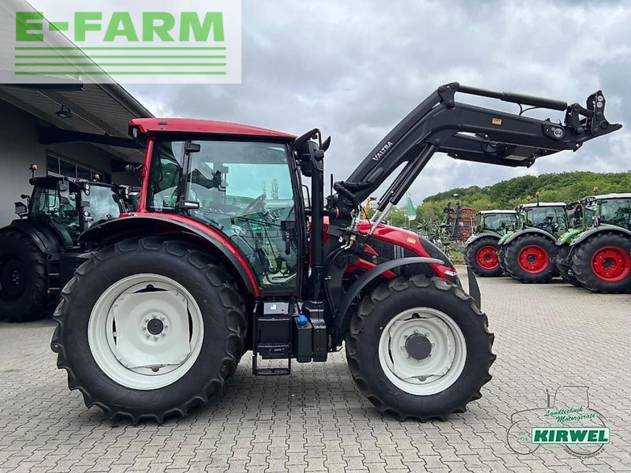 Farm tractor Valtra a 105