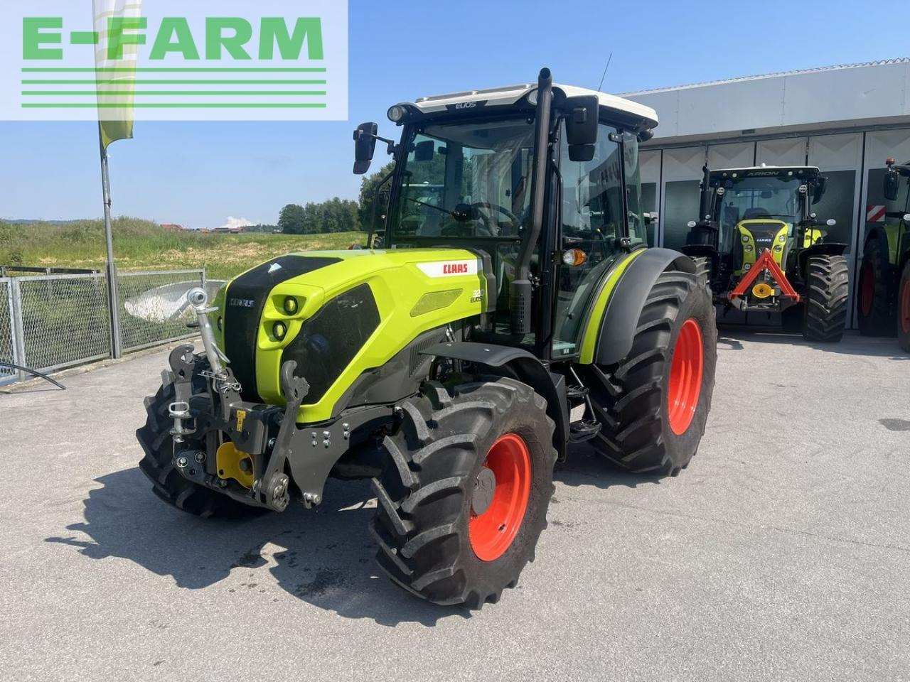 Farm tractor CLAAS elios 320