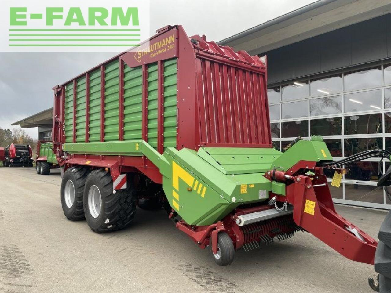 Farm tipping trailer/ Dumper Strautmann giga vitesse 3601 cfs