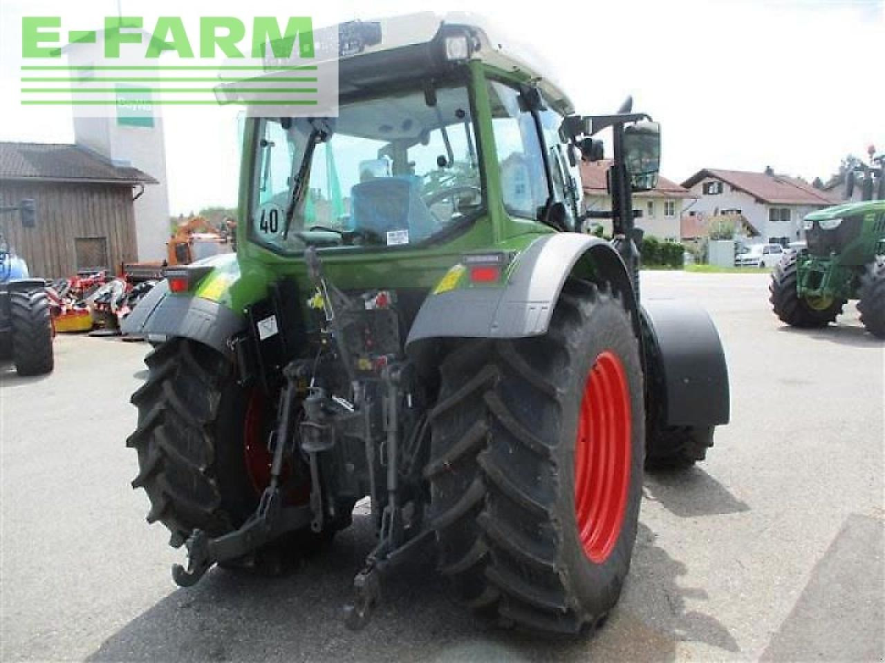 Farm tractor Fendt 211 s vario gen3 power set2