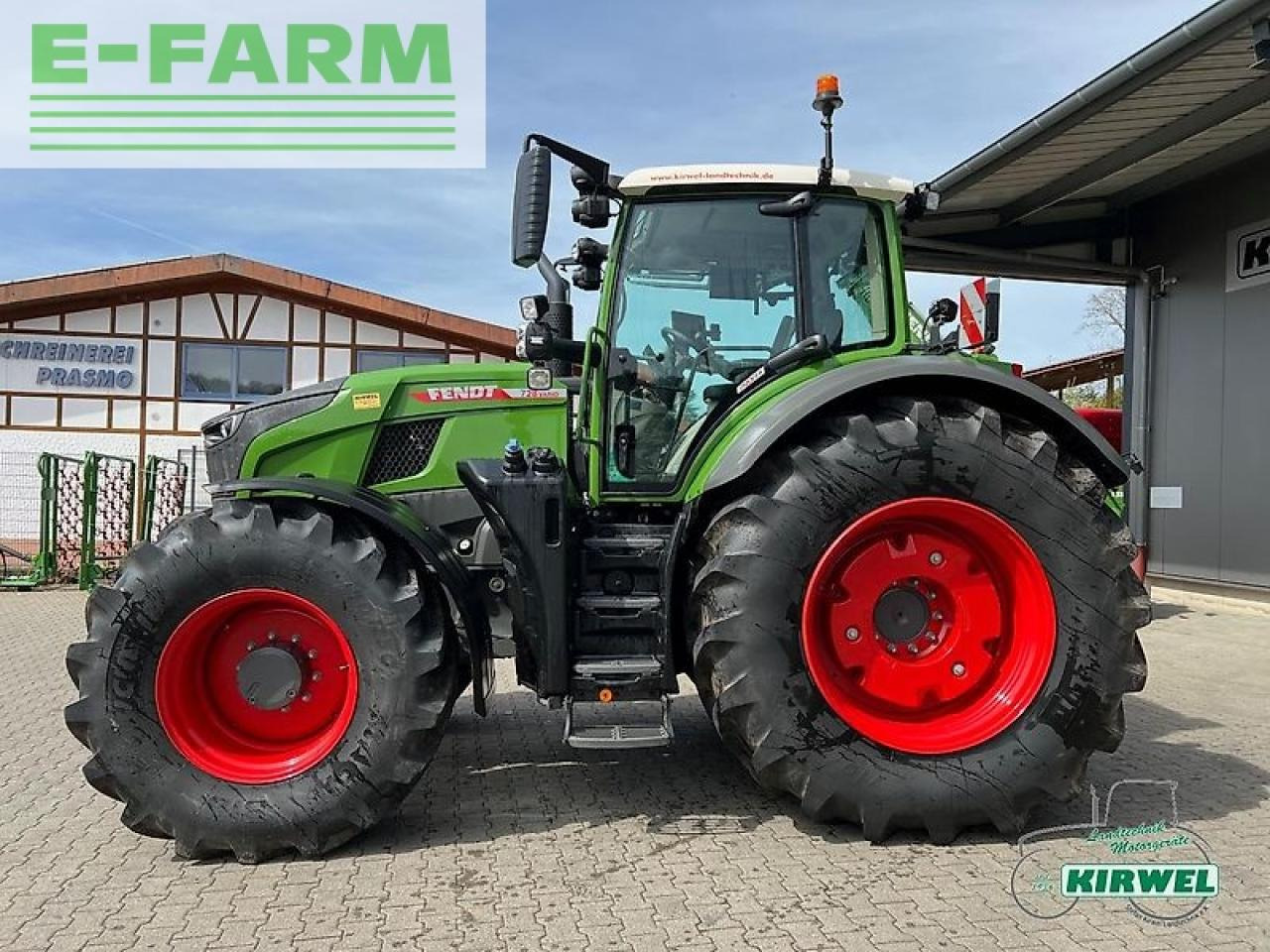 Farm tractor Fendt 728 vario gen7