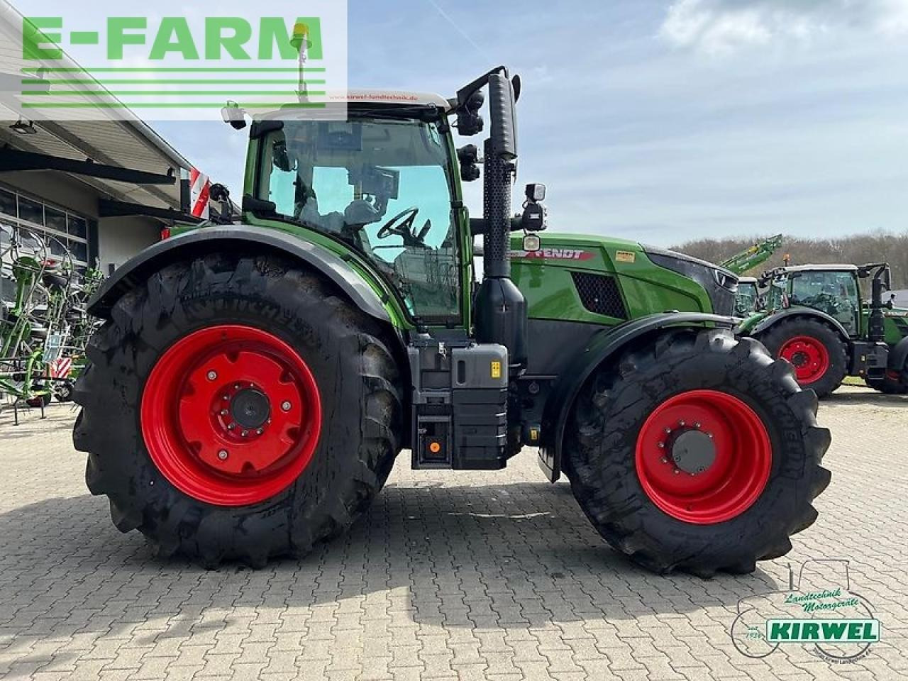 Farm tractor Fendt 728 vario gen7