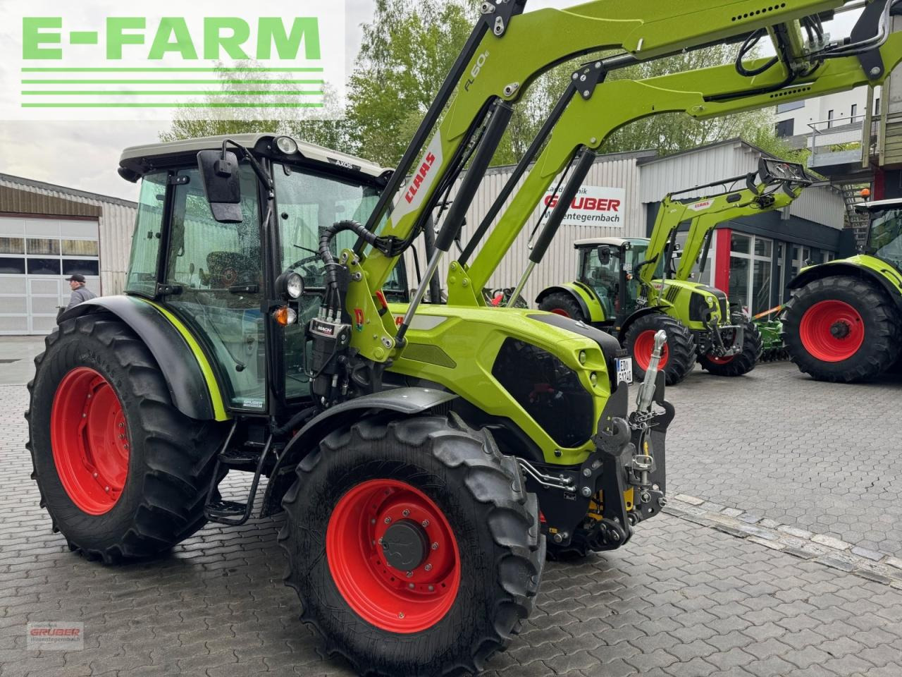 Farm tractor CLAAS axos 240