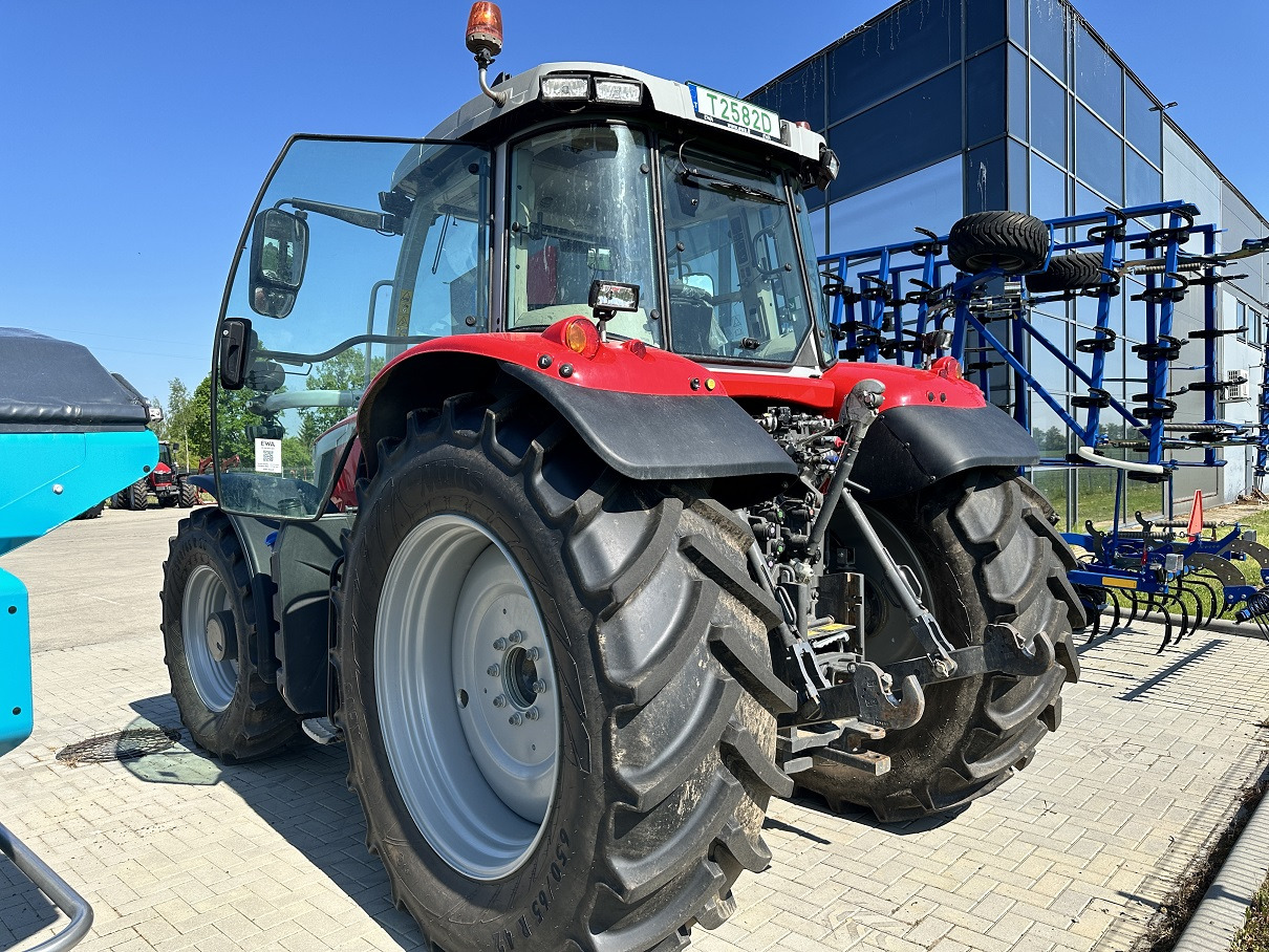 Farm tractor Massey Ferguson 7S.180